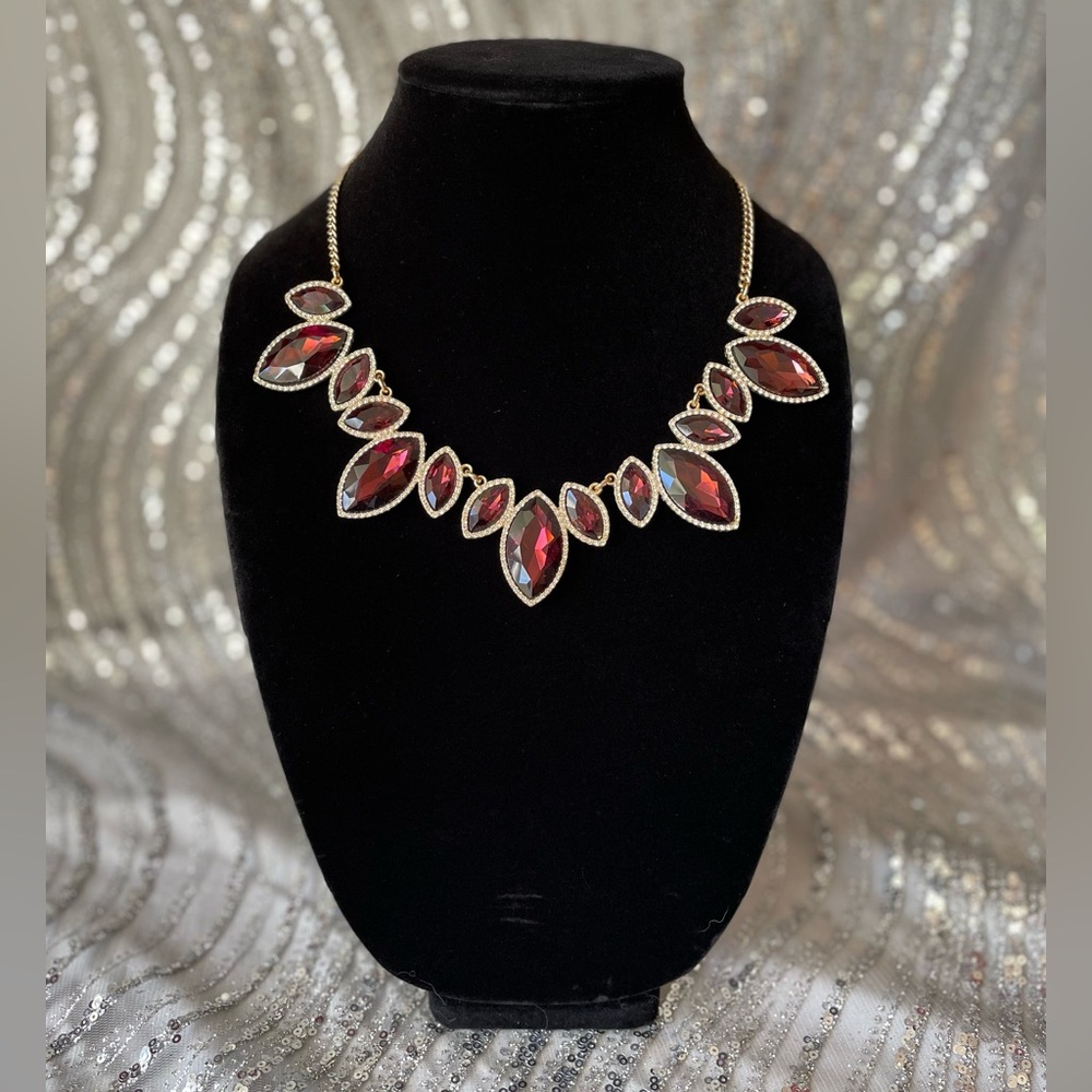 Beautiful Charming Charlies Gold Tone and Purple Rhinestones Necklace.